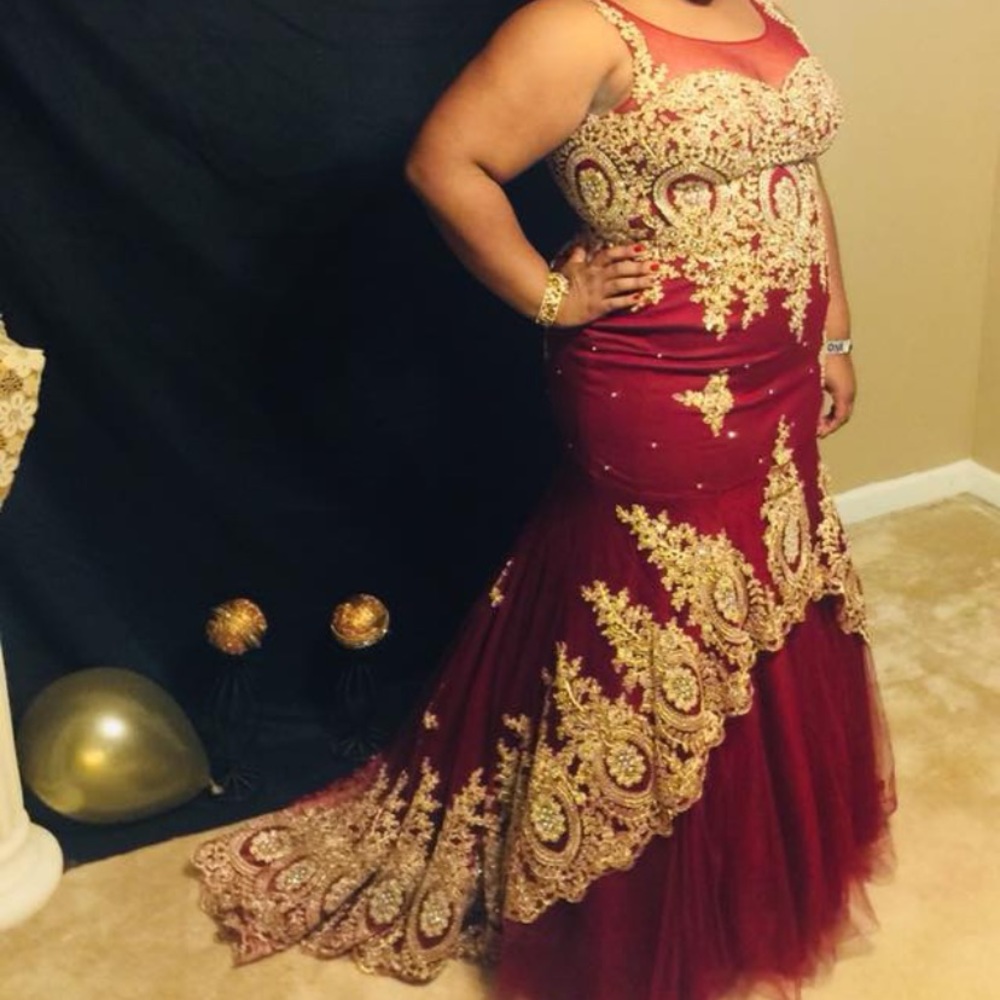 PROM DRESS